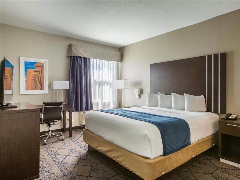 Baymont By Wyndham Albuquerque Airport Hotell Exteriör bild