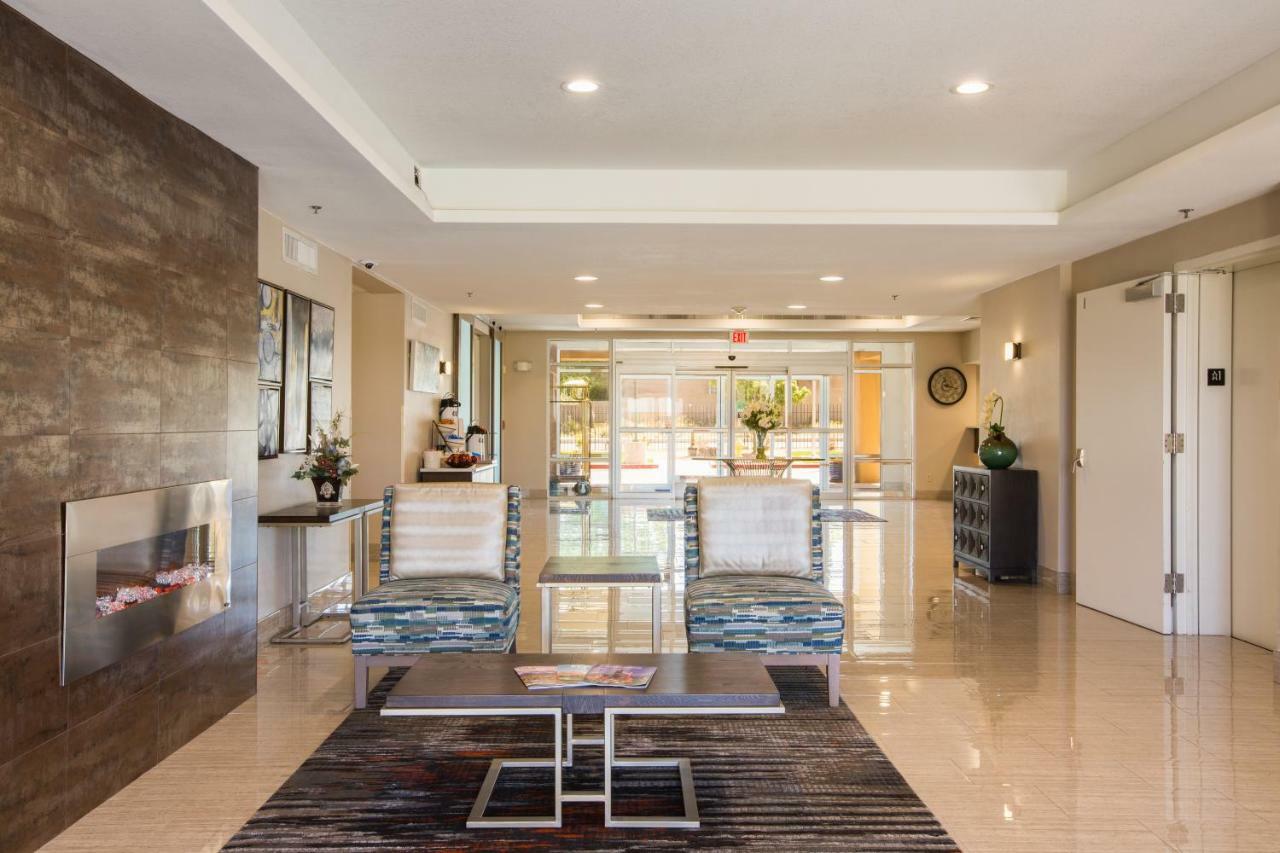 Baymont By Wyndham Albuquerque Airport Hotell Exteriör bild