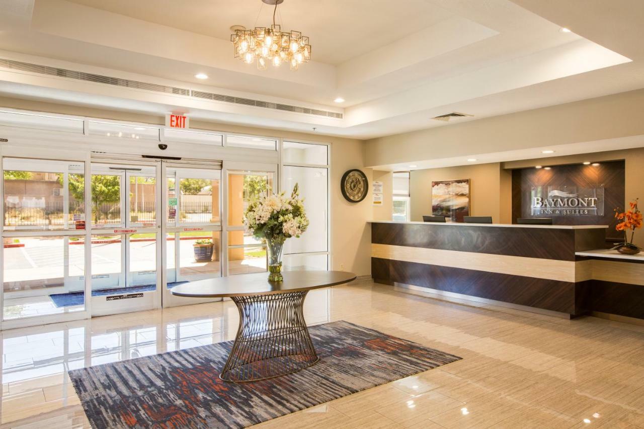 Baymont By Wyndham Albuquerque Airport Hotell Exteriör bild